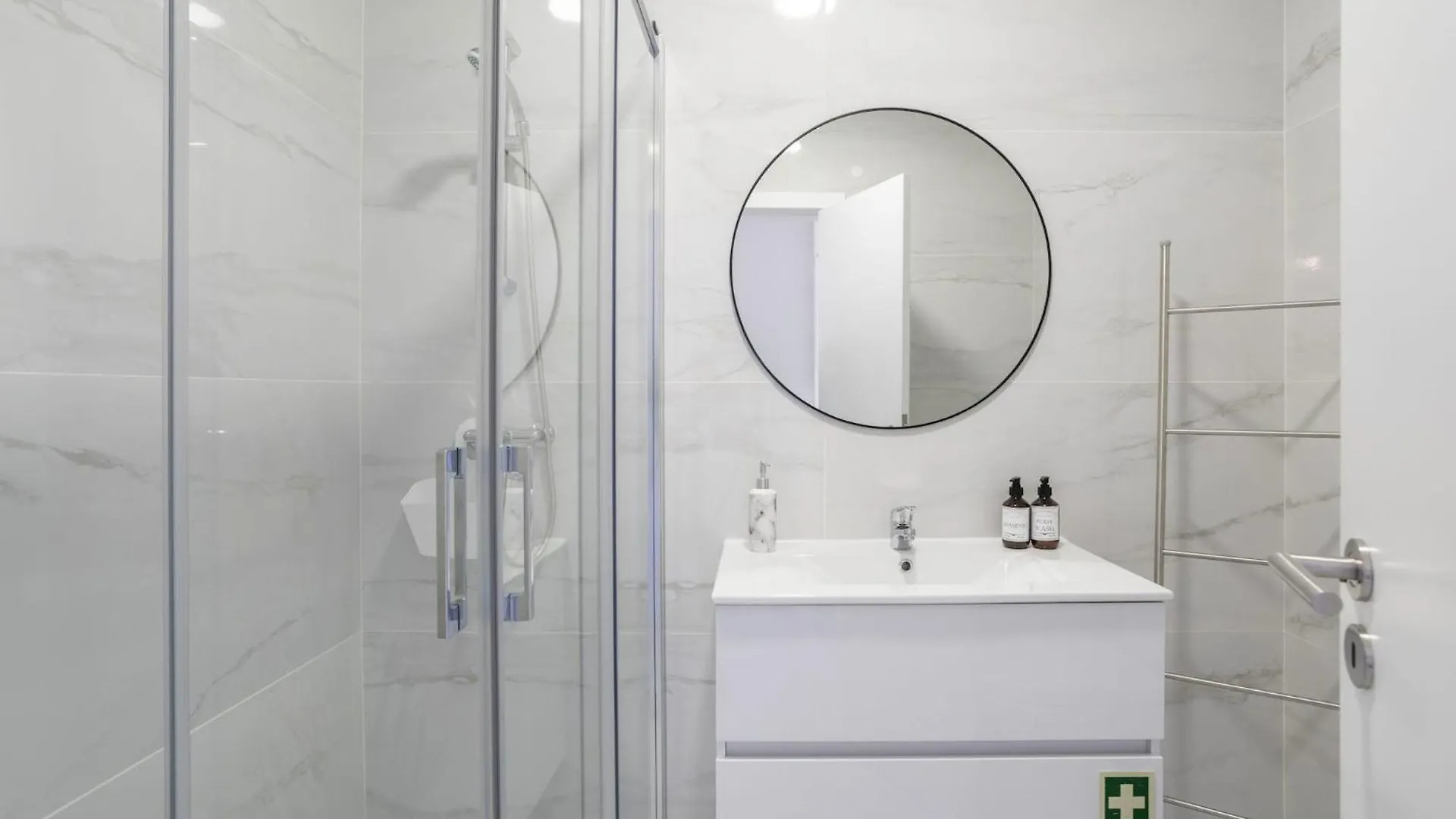 Centralgarve - 1 Bedroom Apartment Near The Beach In Quarteira - Anglo Atlantico