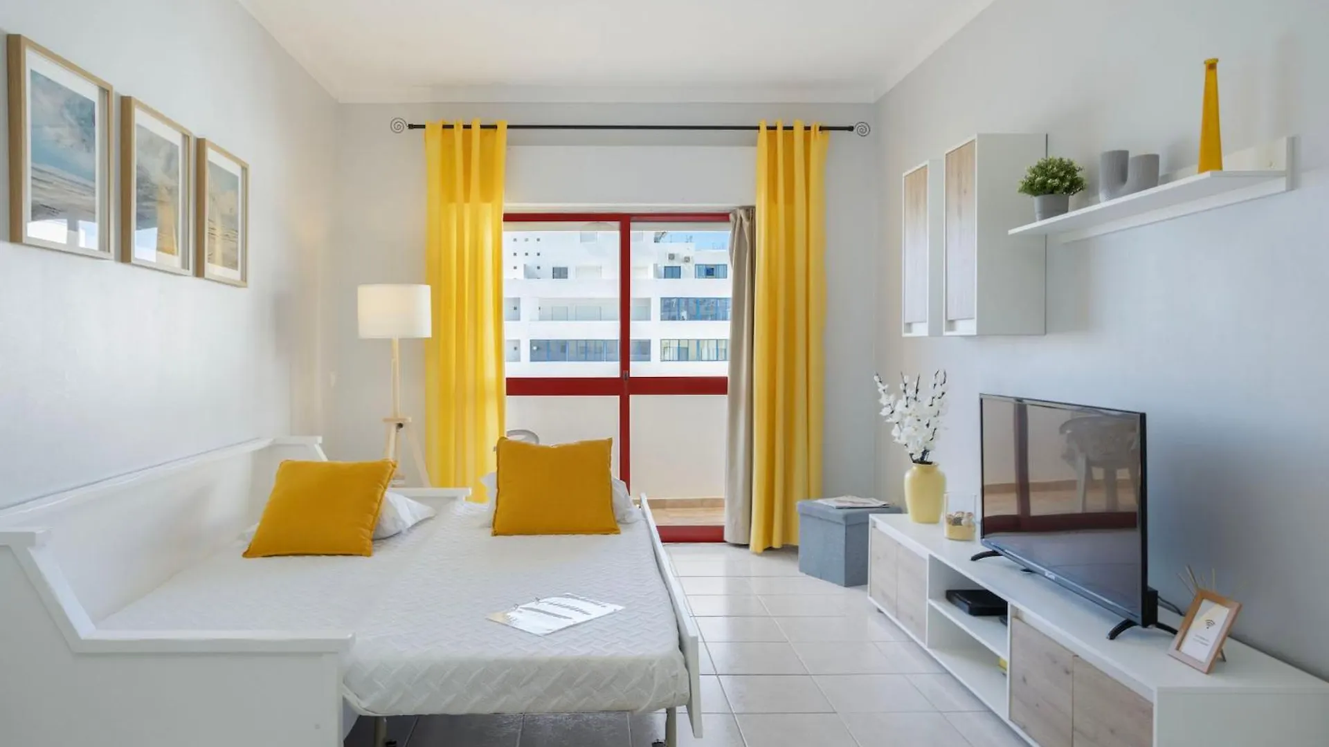 Centralgarve - 1 Bedroom Apartment Near The Beach In Quarteira - Anglo Atlantico