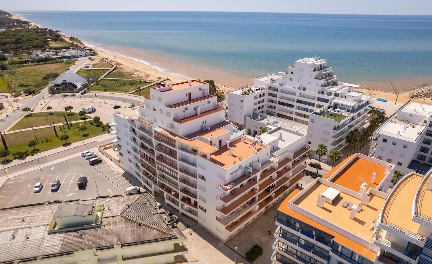 Centralgarve - 1 Bedroom Apartment Near The Beach In Quarteira - Anglo Atlantico
