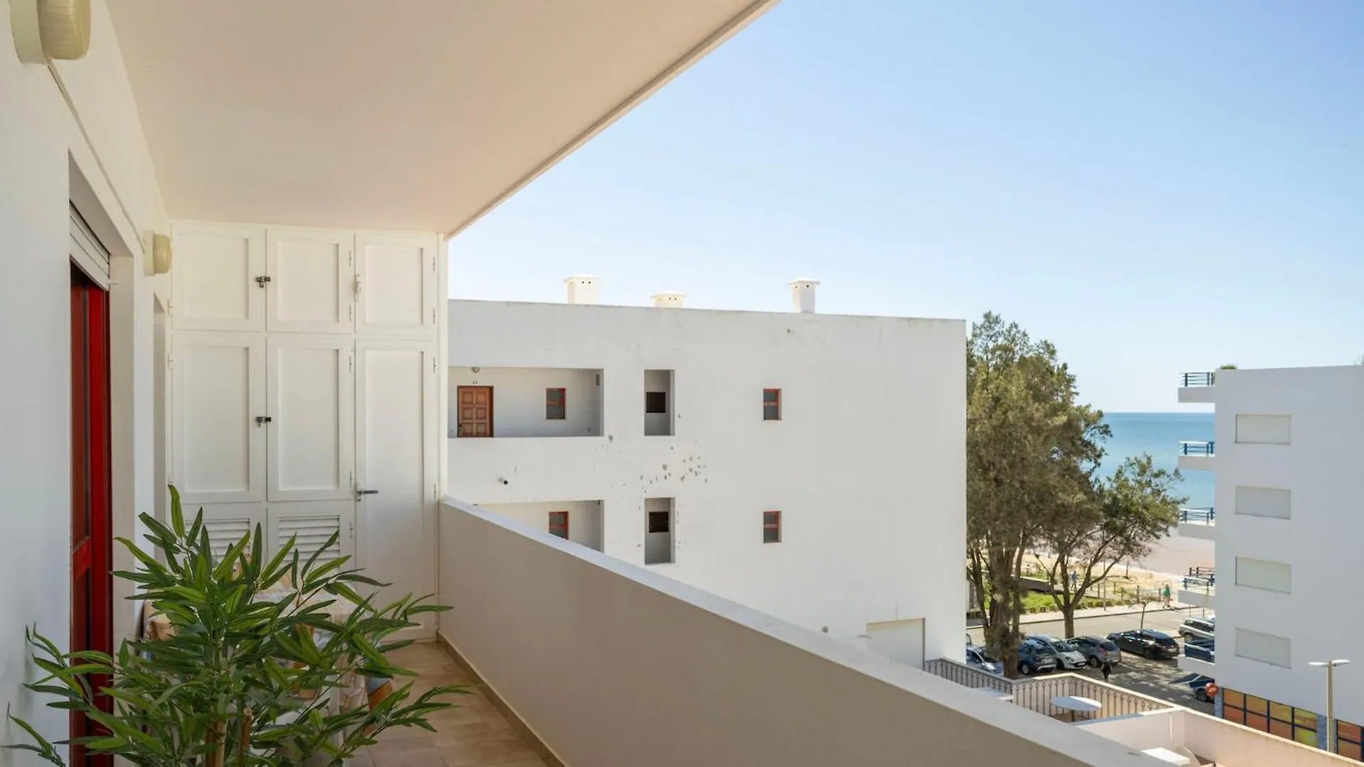 Centralgarve - 1 Bedroom Apartment Near The Beach In Quarteira - Anglo Atlantico